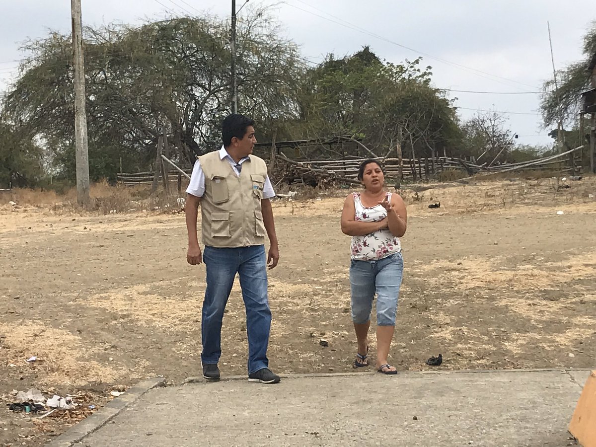 figconsul's tweet photo. Nuestros técnicos visitaron los recintos de #IsidroAyora para levantar información en el territorio que contribuirá a la construcción del PDyOT y PUGS @ignacioxavier https://t.co/OOps6UdzTD