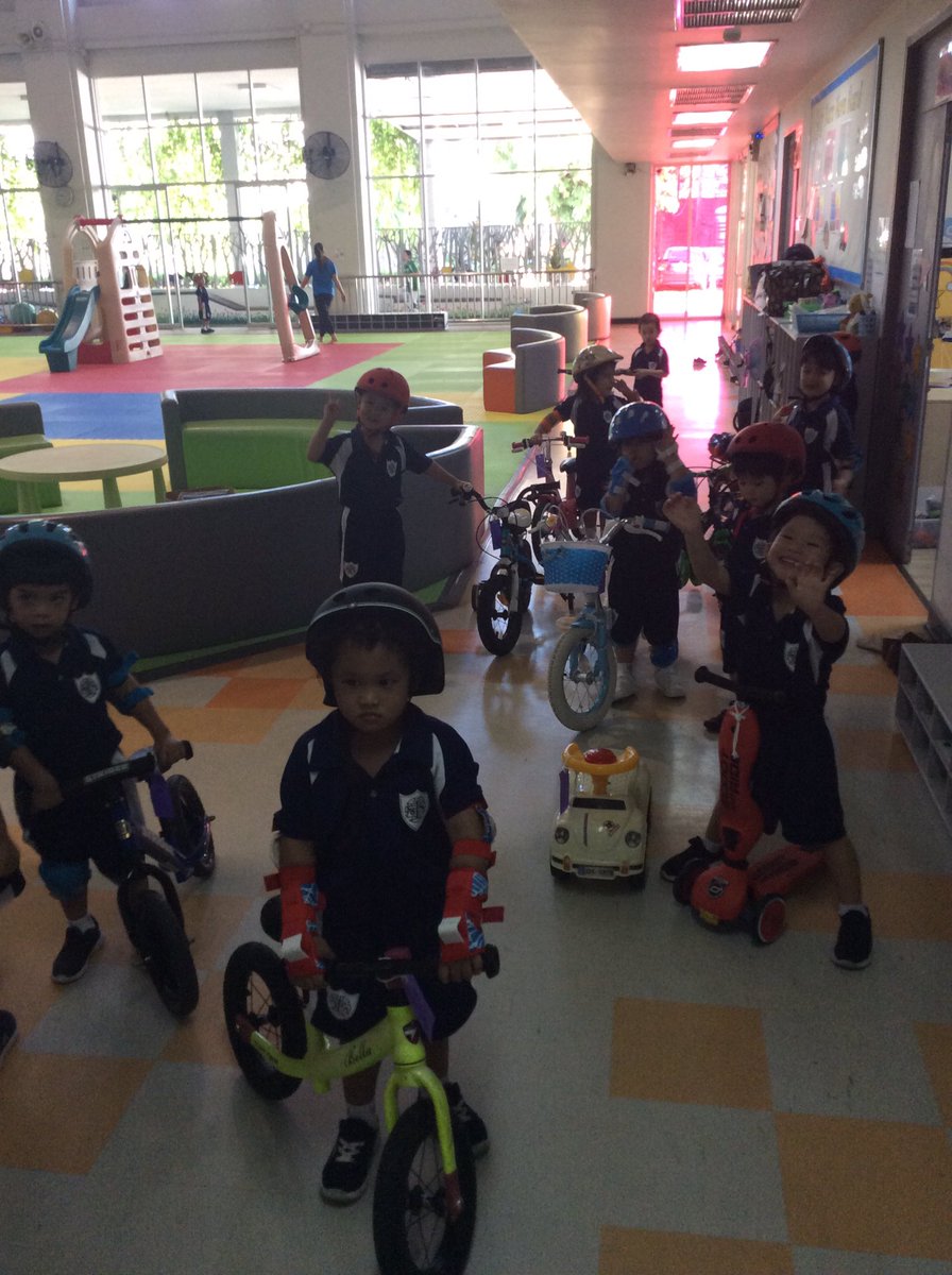 BrightonVibha's tweet image. Here we go! #rubyclass #bringyourbiketoschool #sisbangkok #earlyyears