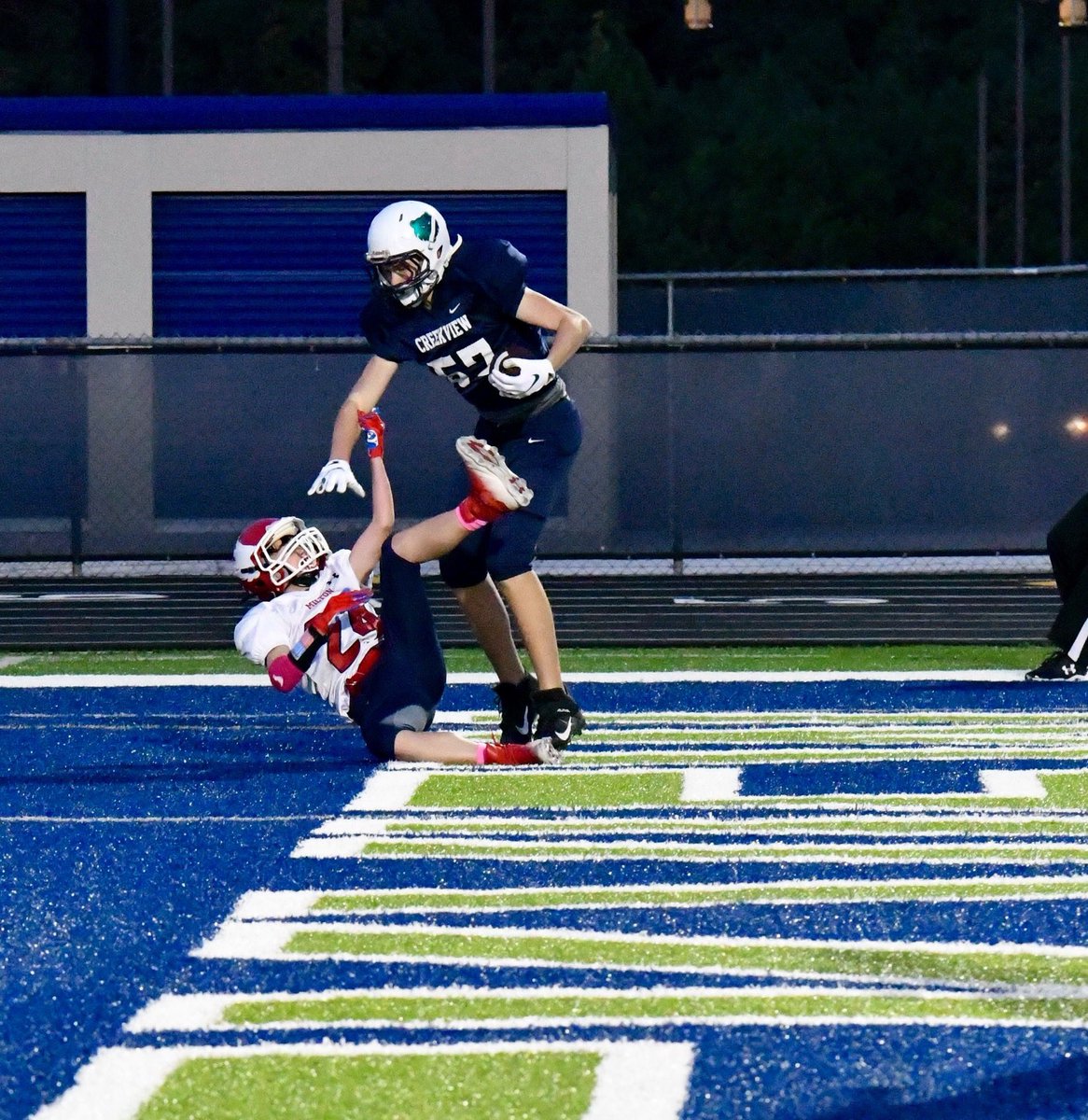 AndrewRosinski2's tweet image. That ball is mine! #2ptconversion #GoGrizzlies