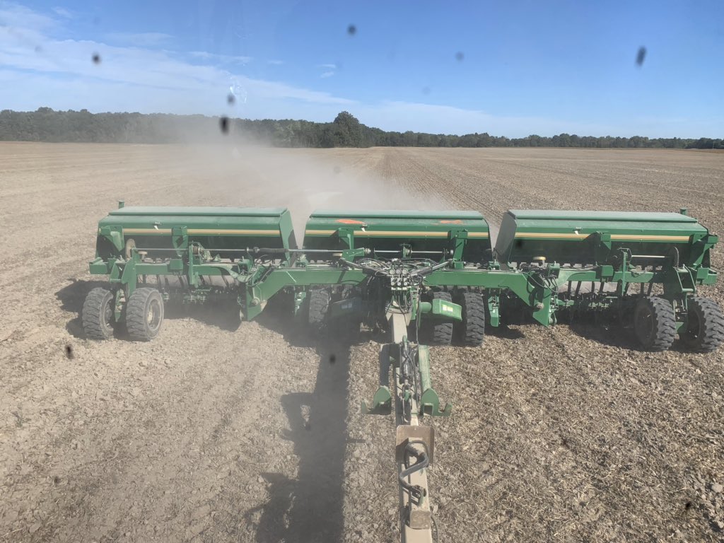 soilfarmer92's tweet photo. My school teachers use to tell me in school, quit looking out the window you’ll never find a job that you can do that. I beg your pardon I am gonna be a farmer. #iprovedthemwrong #farmerbyheart #wheatsowing https://t.co/6ug0II9qfg
