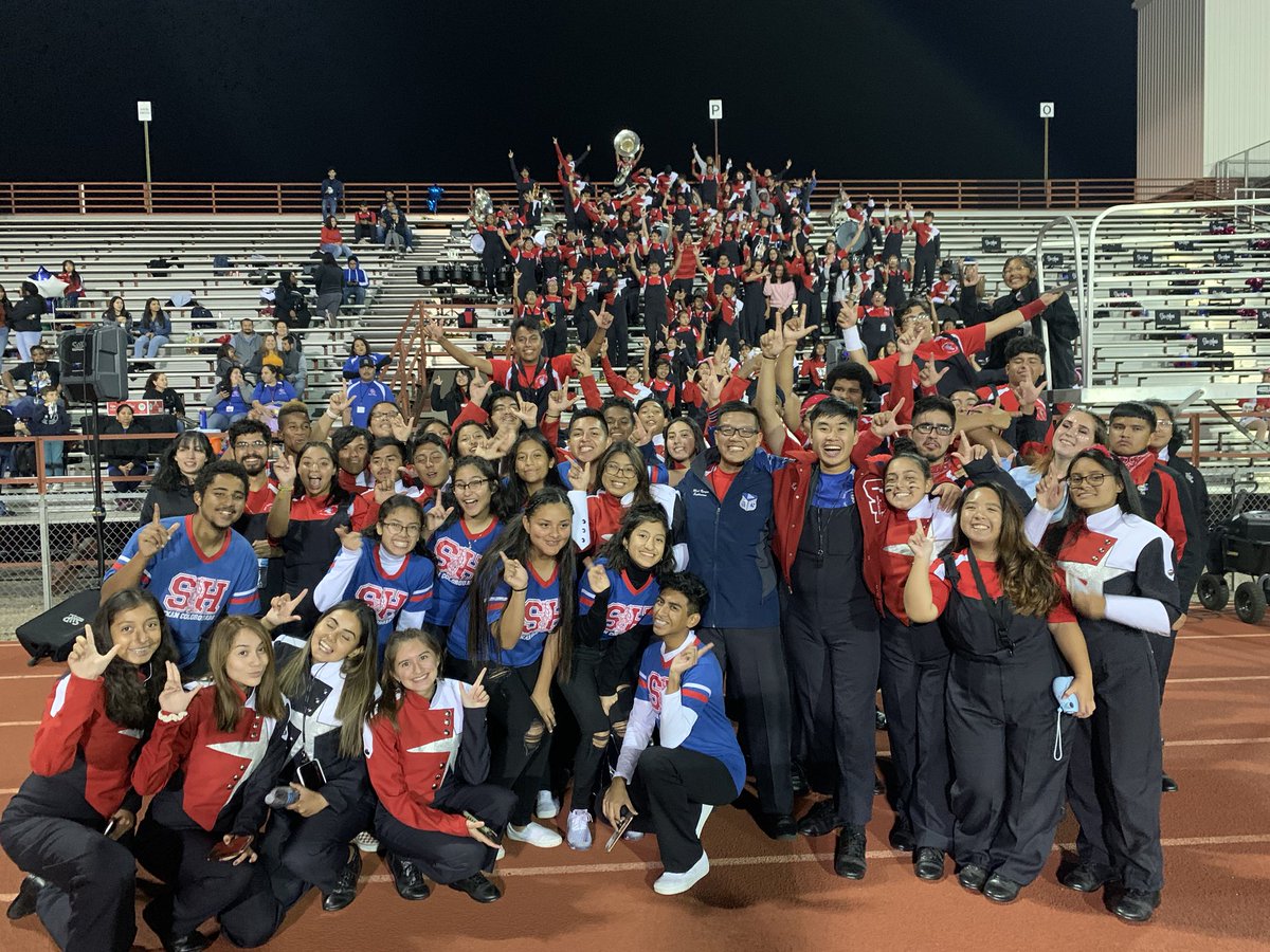 arunblsu's tweet photo. @SamHoustonHS @SHHSTexanBand Senior class of 2020 leaving their legacy on #SeniorNight2019 #SamPride #LearnersTodayLeadersTomorrow #ProudOfThisGraduatingClass #BigShoesToFill #Straight1s https://t.co/YOQralqjiZ