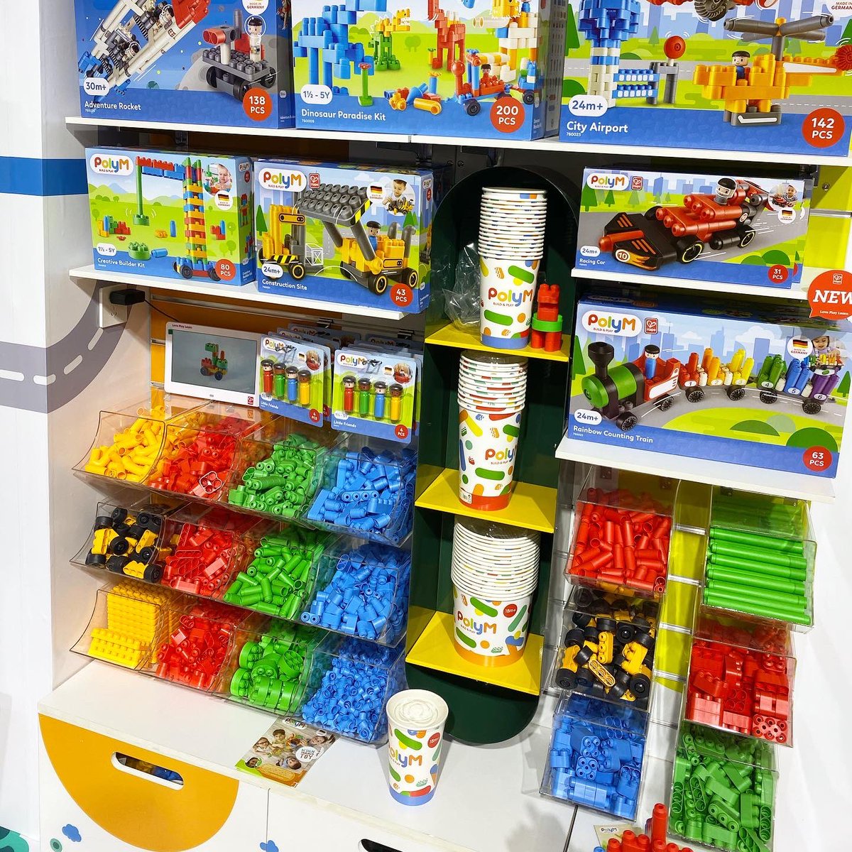 PolyMJapan's tweet photo. 上海トイEXPOでは、

新しいおもちゃの購入体験
「ブロックの詰め放題バケツ💡」

を展示しています♪

#詰め放題　#おもちゃ詰め放題　#ブロック詰め放題　#ポリエム　#polym https://t.co/KWsJzyRzyh