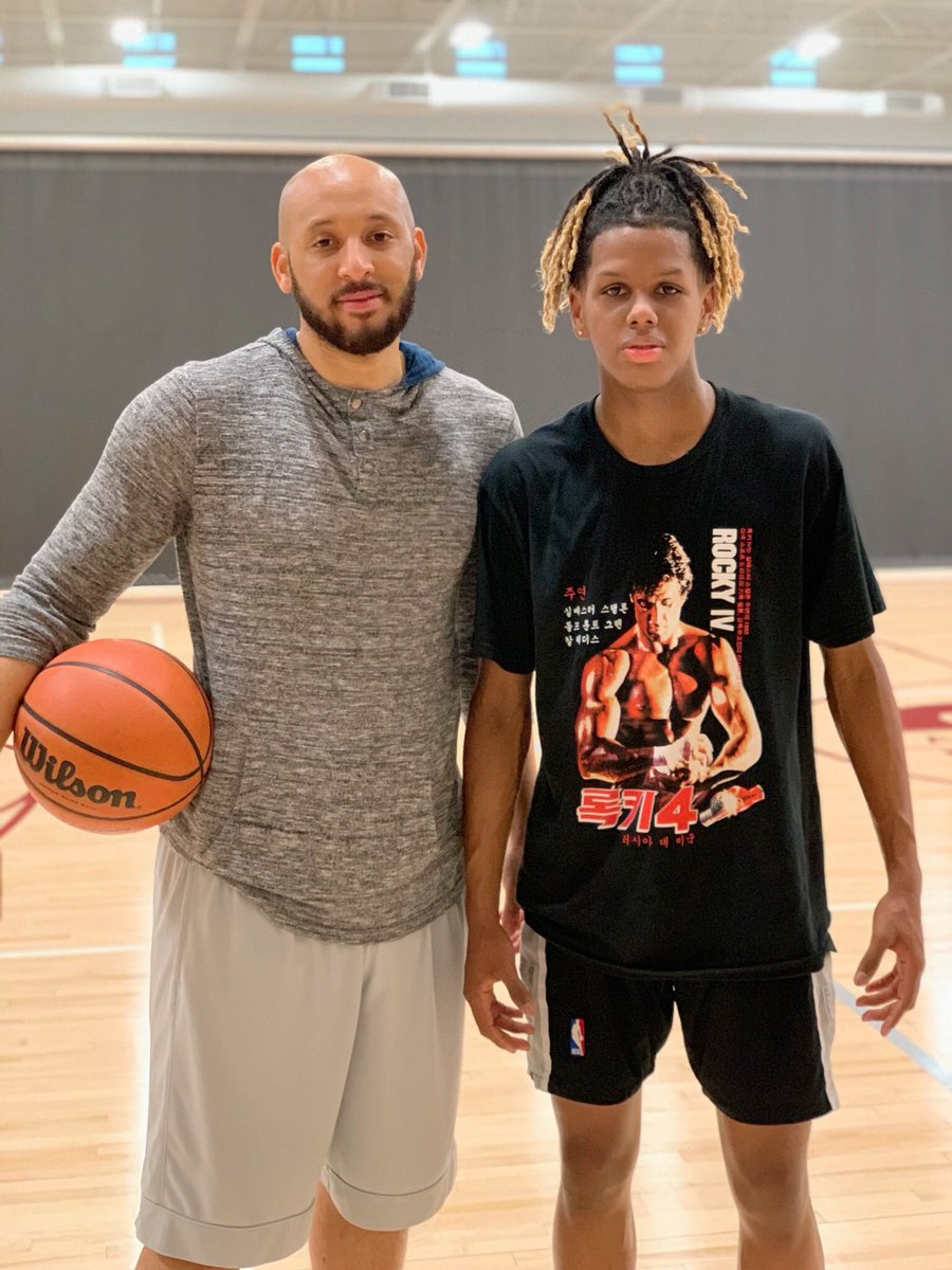 stat_elite's tweet image. Consistently putting in work! San Marcos High Freshman Jon Vega Jr.  #BackInTheLab #STATFamily #TrustTheProcess #StatELITE #BasketballTrainer #statpro #WeBelieve #basketball #elitebasketball #selectbasketball #basketballtraining #relentless #texashoopers #hoops #ballislife #STAT