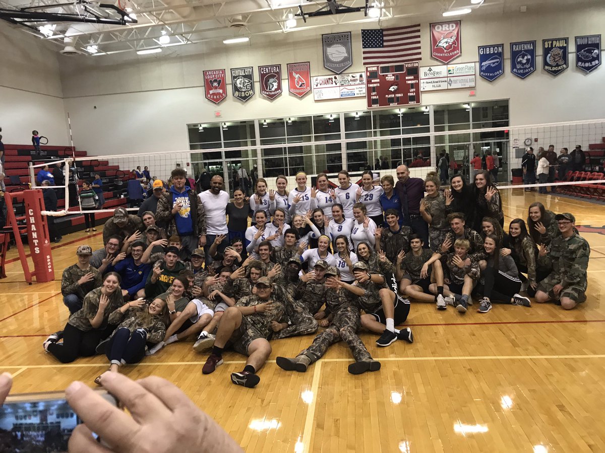 A pic of <a href="/StPaulVB/">St Paul Volleyball</a> with their Lou-Platte Conference Tournament with <a href="/TheresANetThere/">SP Student Section</a>. Someone’s missing though.