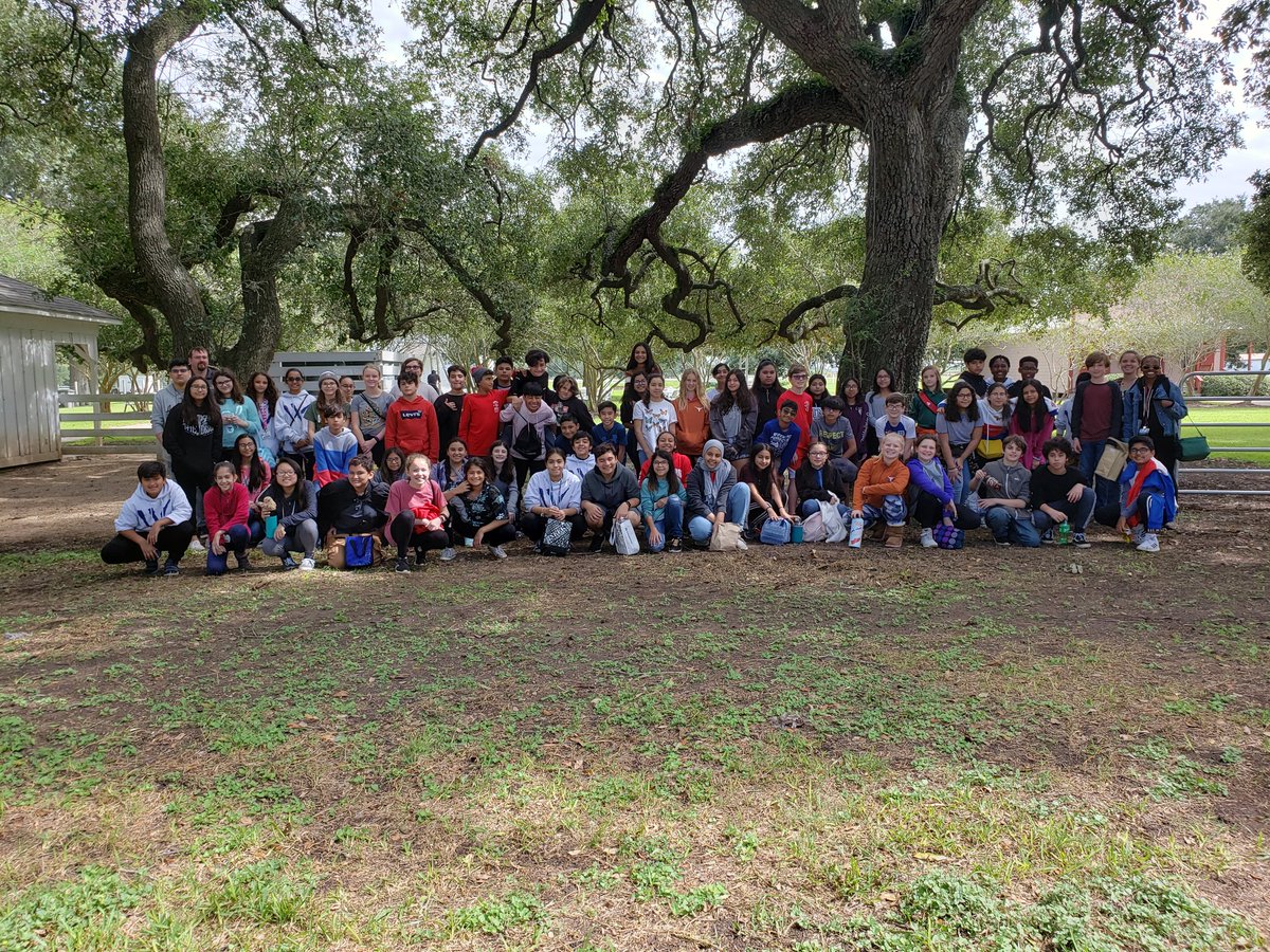 Half of <a href="/WAISSBISD/">Westchester Academy</a> 7th grade team @GeorgeRanch. #collectivegreatness