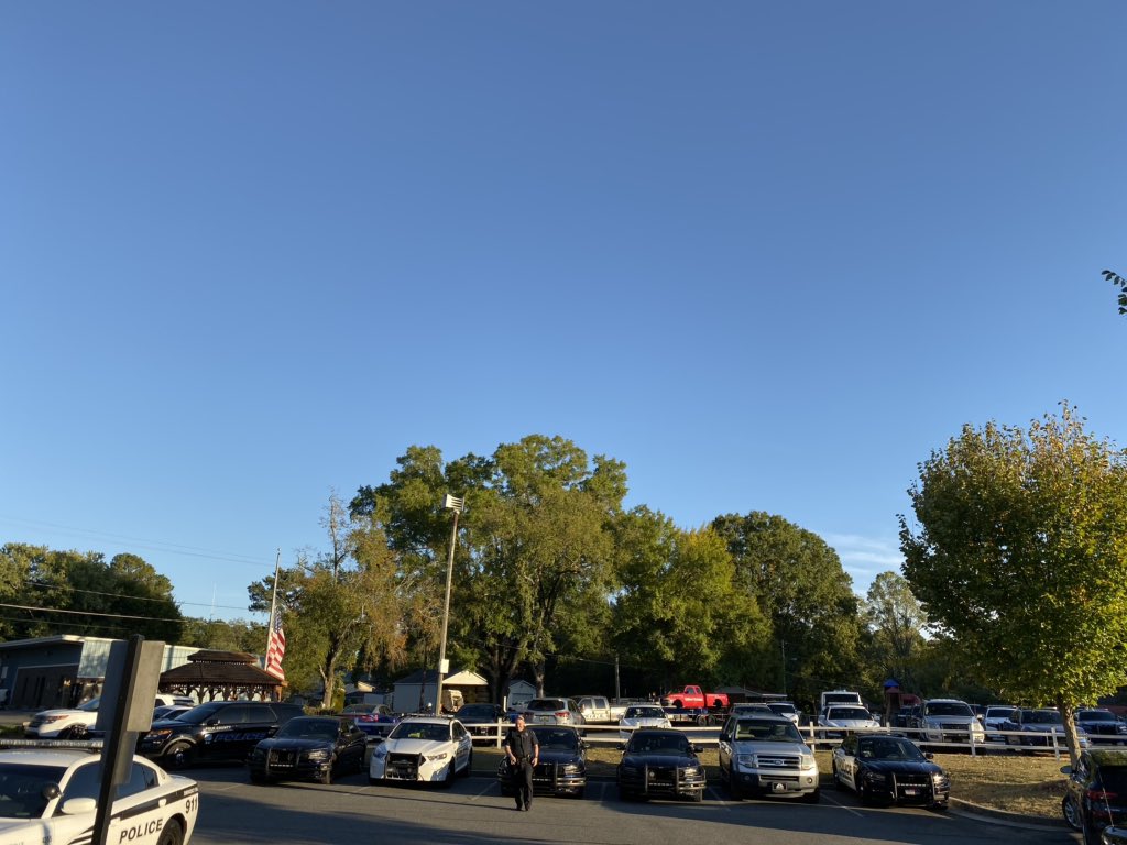 aaronjohnson256's tweet photo. G.O.H.S  Event tonight In White, Georgia. Several different agencies were represented with about 60+ officers in attendance. Thank you for allowing me to speak to you all about the first responder network! @FirstNet @marvymoore @NitaraMurray @gsc_cbg @gohsgeorgia https://t.co/FWimM0S8To