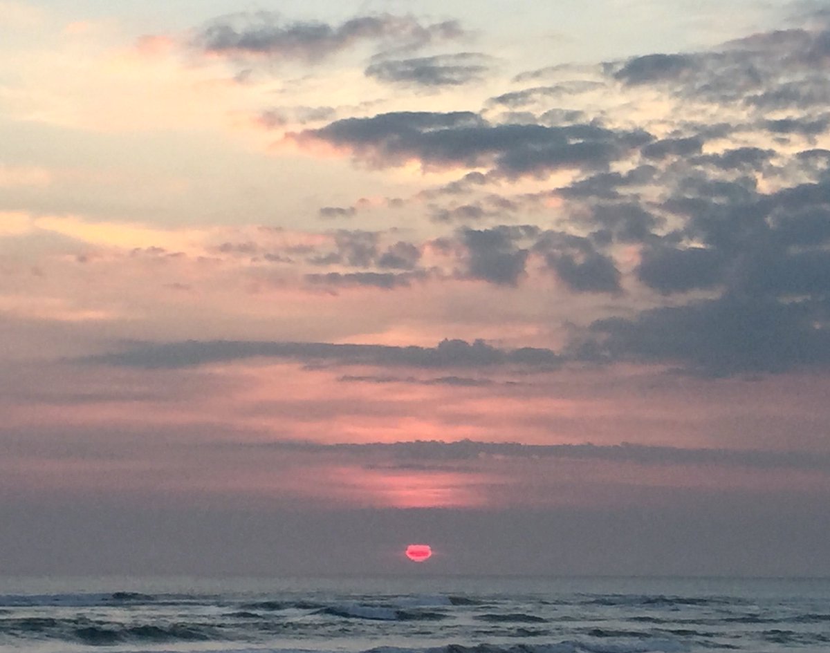 Monochrome sunset in Bali yesterday with a fluro pink sun sinking into the sea. The iPhone makes it look a bit funny, but was striking sunset nonetheless. 

#balisunsets #sunset #canggu #staysalty @PhotographyWx @EarthandClouds #StormHour