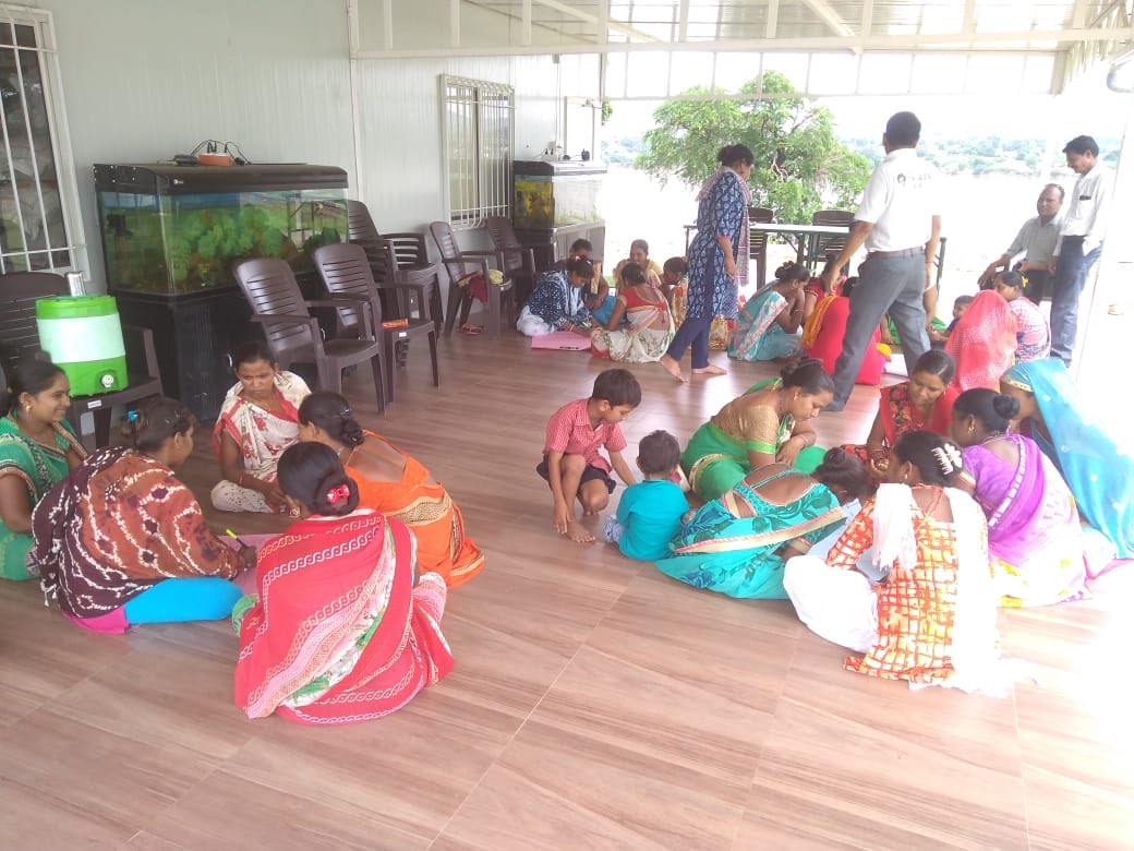 Strengthening rural women through formation of Self Help Groups (SHGs) & livelihood generation at EKTA NURSERY

#ValleyofFlowers #Kevadia #StatueofUnity #Gujarat #WomenEmpowerment #EktaNursery