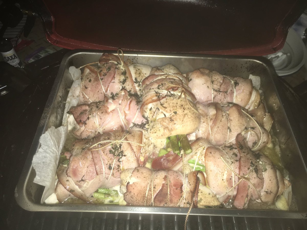 HoolyMcg's tweet photo. What an awesome community Kalannie have ! 6B’s +2 up there last night. #Communitycookoff #Cockylikestocook. Well organised by the good ladies @K CRC. Jo &Bec Finished off with a few Malts in Goodlands with good friends. Thanks Kalannie/Goodlands/Xantippe people&@BradMillsteed https://t.co/nWy58xfAQW
