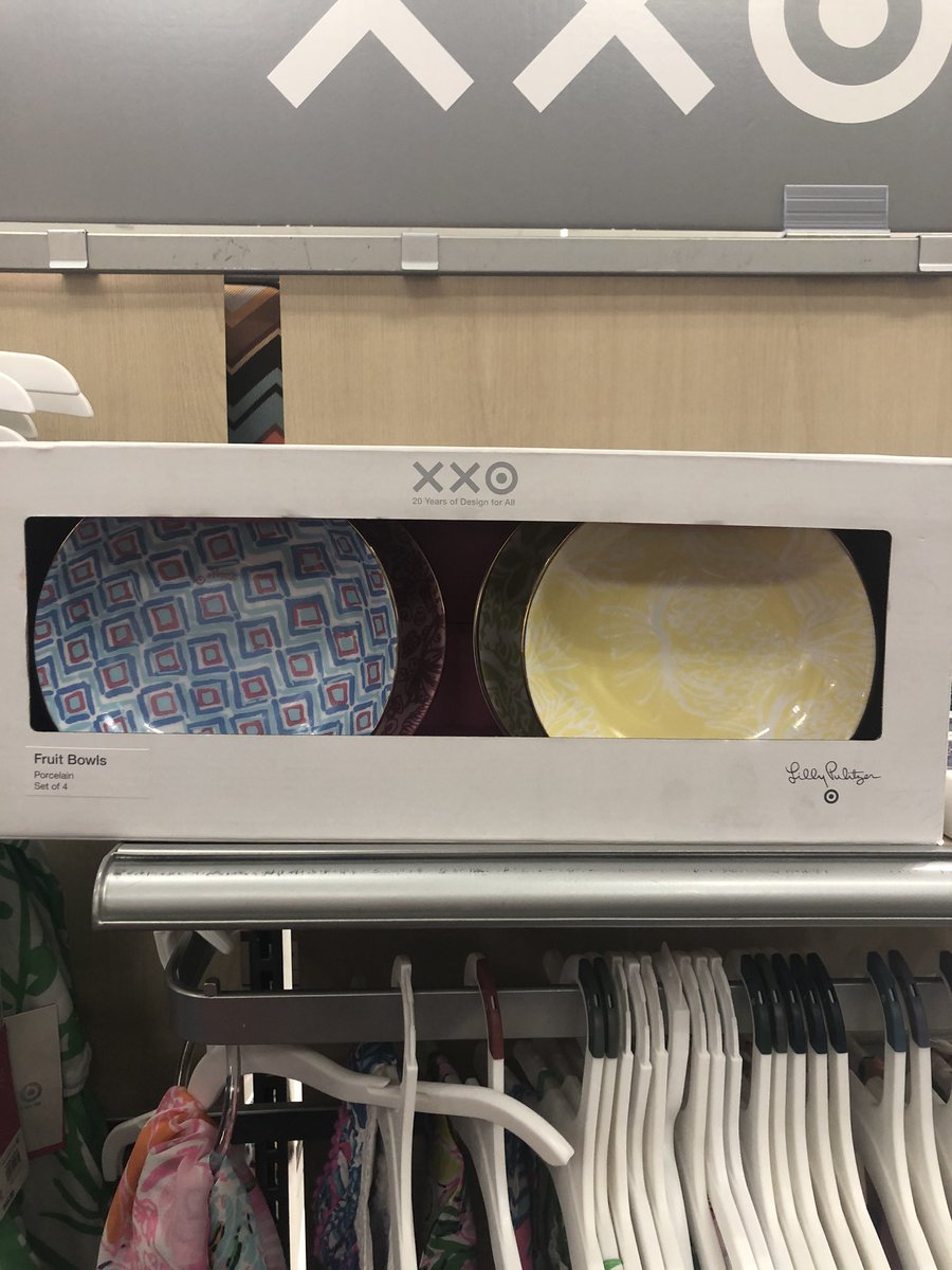 andreachorst's tweet photo. Me: ok, just run into @Target and pickup your online order. Focus.

Also me: Errrrrrmagerrrrd! #PumkinSpice @cheerios! Lilly Pulitzer limited edition ceramic bowls! A pink notebook with gold pineapples! A Chanel inspired long cardigan dress! @TargetStyle 

#TargetRunFail https://t.co/AcPCYSgK7p