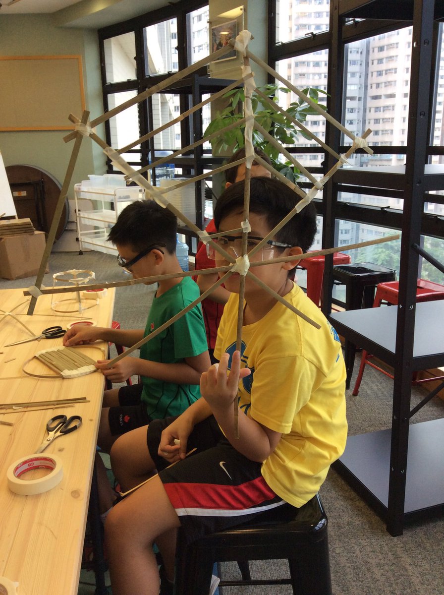 CDNISJrLibrary's tweet photo. Fashion architecture is getting more complex as G5 works with bamboo. #cdnisls #cdnishk_jrlibrary https://t.co/9hpB07ll9b