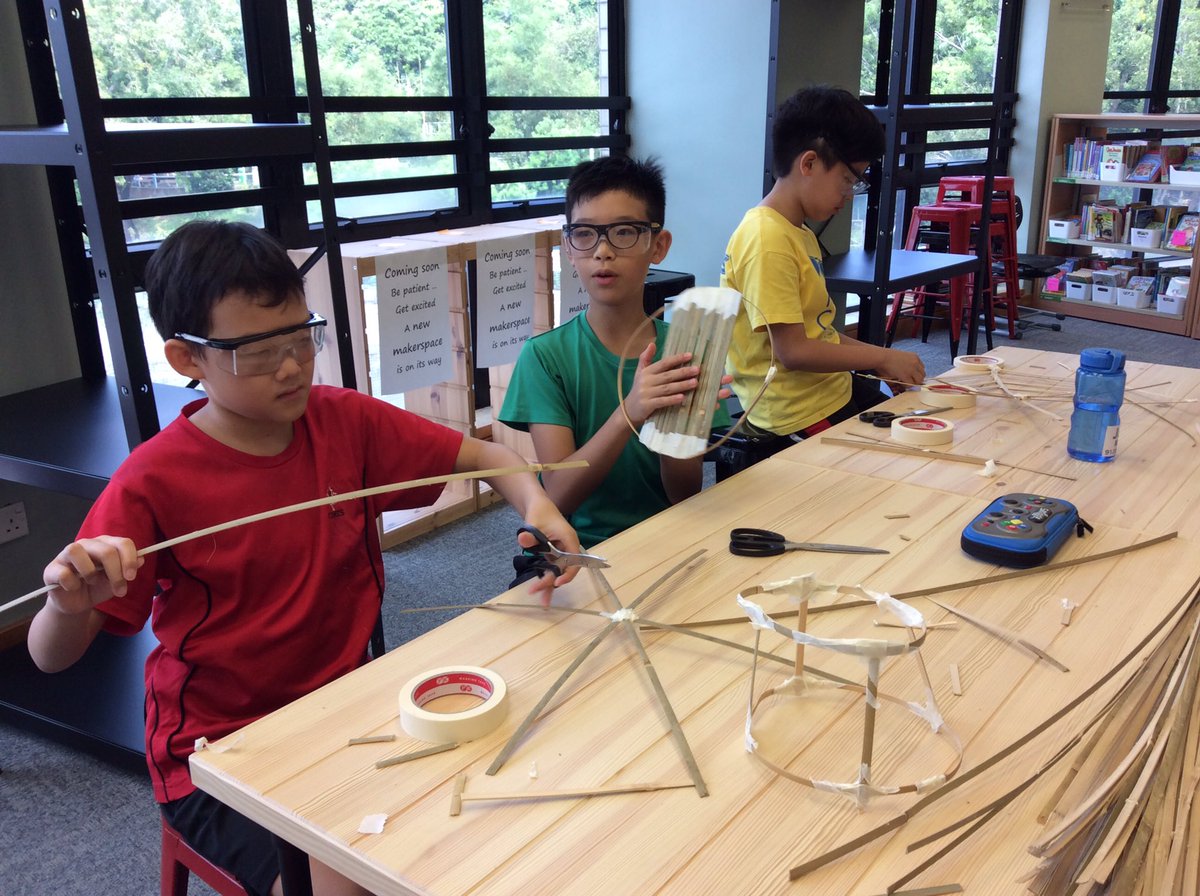 CDNISJrLibrary's tweet photo. Fashion architecture is getting more complex as G5 works with bamboo. #cdnisls #cdnishk_jrlibrary https://t.co/9hpB07ll9b