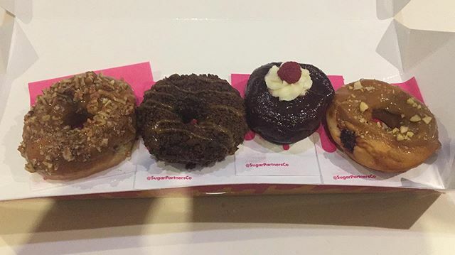 DonovanBullen's tweet photo. #dulcedelechebananachocolatechocolatechocolateredvelvetcheescakepeanutbutterandjam @sugarpartnersco ... ! https://t.co/ytX73GuqOZ