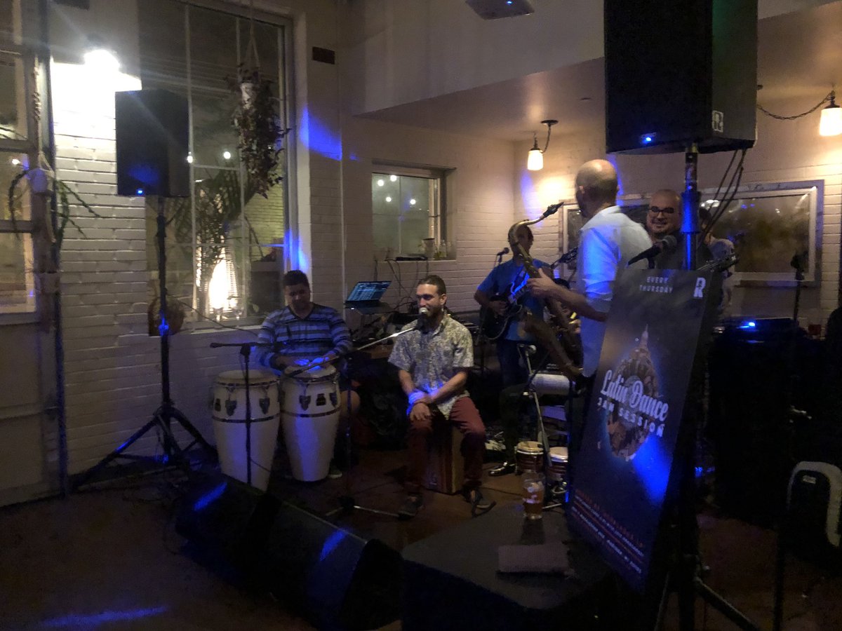 Brittney_TV's tweet photo. The only way to start the weekend is with salsa and live music. ๐๐ฝ#happyweekendtome https://t.co/CsRWVyqHE3