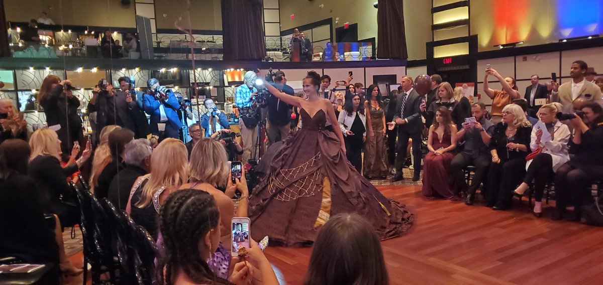 Randycity's tweet photo. The Toronto Chocolate Ball was epic...wow an amazing time at the @Eglinton_Grand https://t.co/LmMlkmEArZ