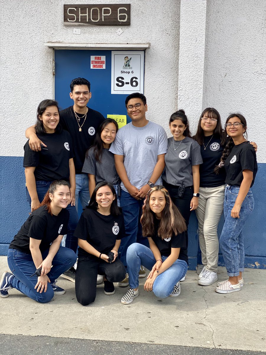 venicesportsmed's tweet photo. We had fun taking part in the Great California Shake Out today!  We take care of you on the field and we will come rescue you when the Earth starts shaking. #ShakeOut2019 #earhquake @LASchools @LAUSD_LDWest @SHHSLausd https://t.co/BU3K8nD8qt