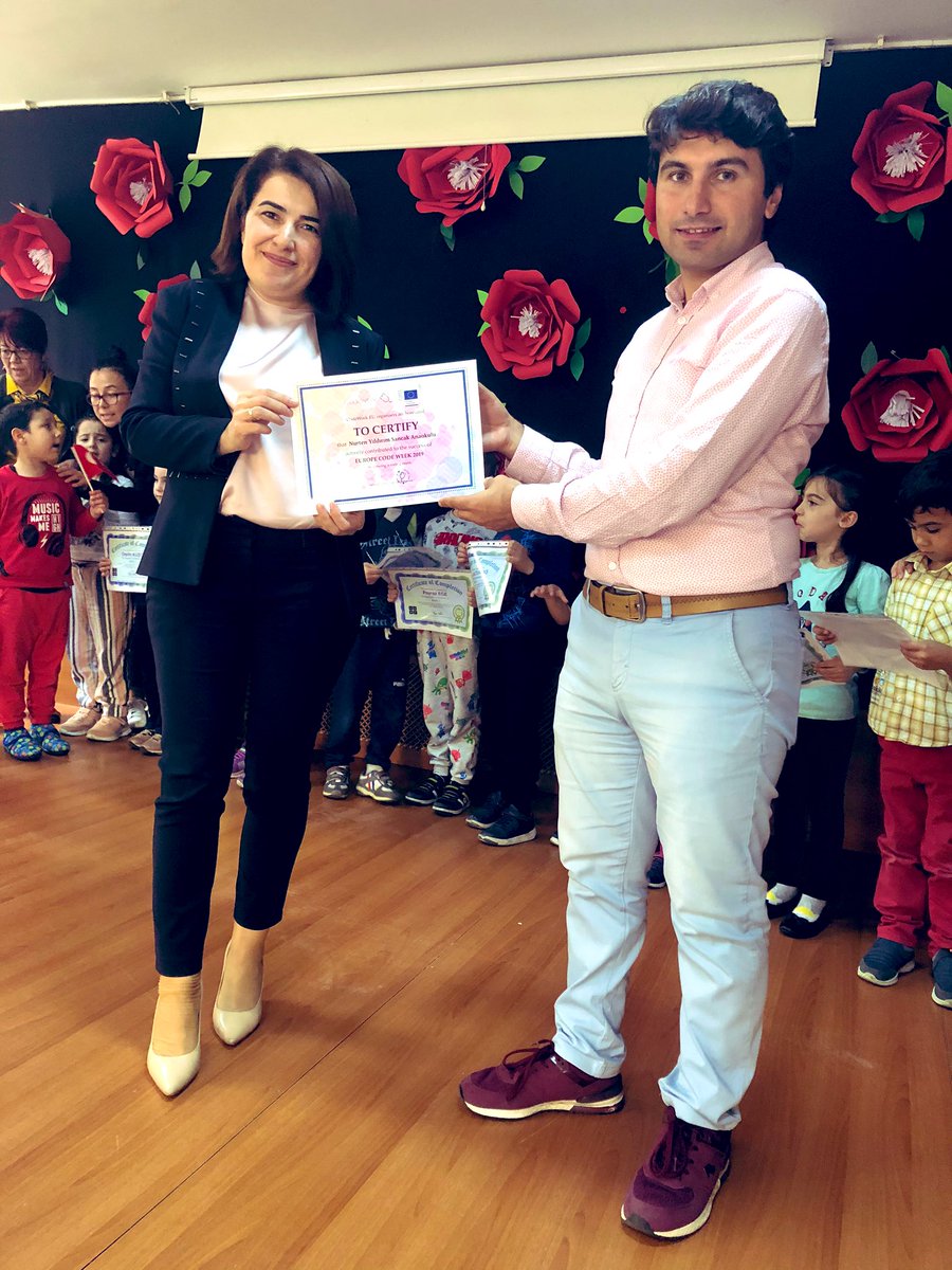 NYSAnaokulu's tweet photo. Kod Haftası kapsamında code org programında 1.aşamayı tamamlayan öğrencilerimize sertifikalarını takdim ettik. #CodeWeek #CodeWeekHarezmi @memleventyazici @Istanbul_ILMEM @gokcimen03 @umraniyemem @harezmimodeli @harezmiumraniye https://t.co/UGL6b1Z517