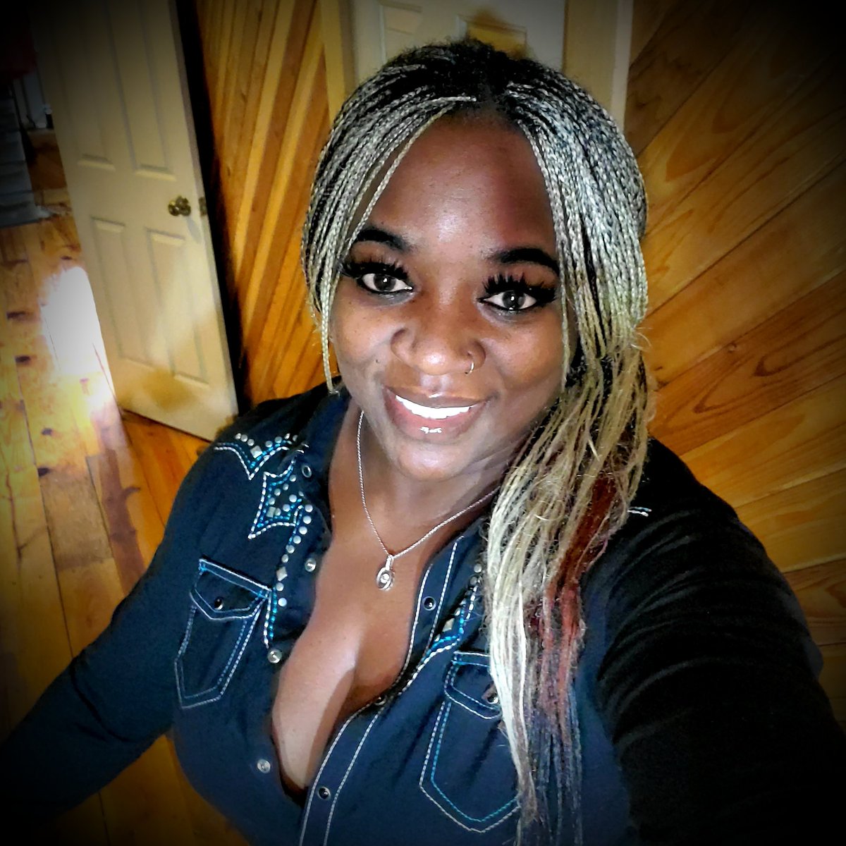 JsaloneMe's tweet image. Dreams only die when you kill them, so I'm going to keep dreaming and living them until I achieve them!!