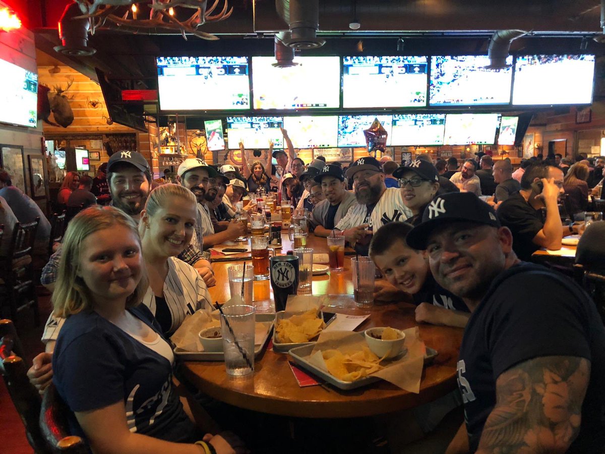 Largest South Florida Watch Party of the year! Our Yankees lost. But we won some new BPCrew members. Always a great time watching with Yankees fans.
#SavagesInFlorida #ChaseFor28 #Yankees #MLB #BrowardEvents  #YankeesWatchParty