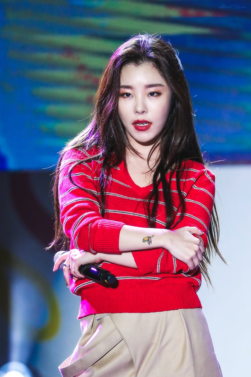 #마마무 #휘인

bit.ly/2MTFShs