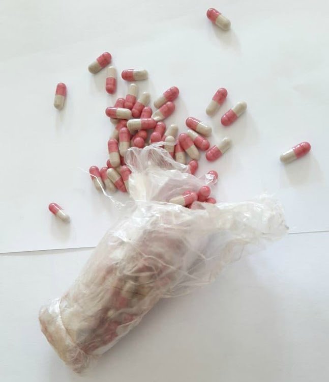 CorrectionsRPT's tweet photo. Woman arrested for allegedly attempting to smuggle drugs into Durban prison https://t.co/3GFOBJhjFD https://t.co/SeuCOwb2Ed