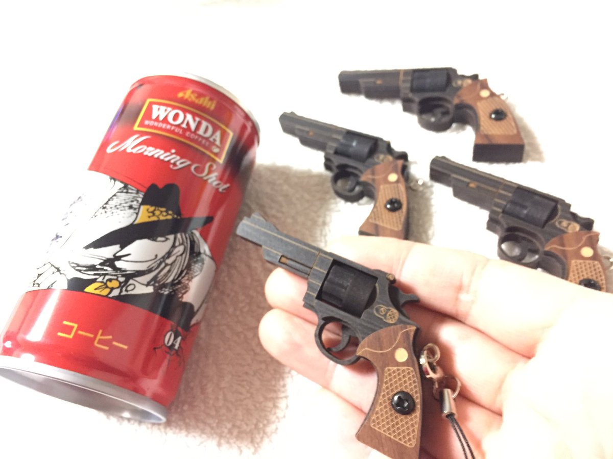 Gangu Na Twitteru 10 日 の アルトヴァリエ まであと二日 同時開催 Osaka Fes Oct 19 ペンダントトップもたくさん作りました ぜひ4号館 D 28 へ見に来てくださいね Artevarie ワルサーp38 M19 T Co Ekesr