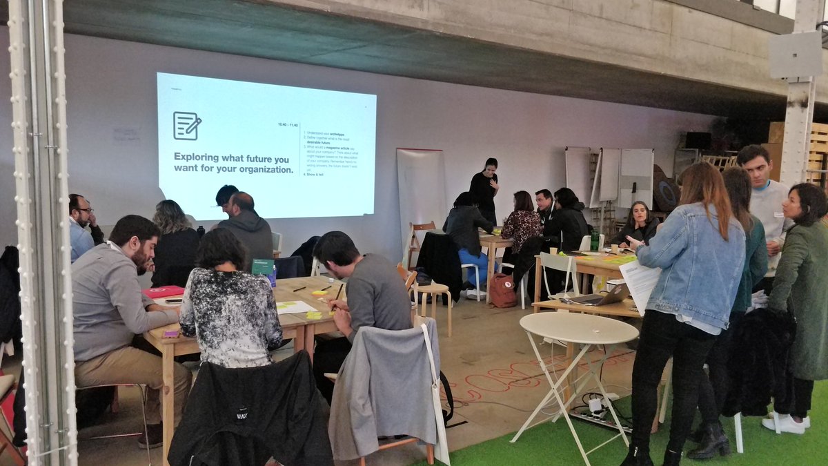 Designit' workshop. All participants ready to create news from the future <a href="/Designit_ES/">Designit Spain</a> #primereu19 #futuresforall