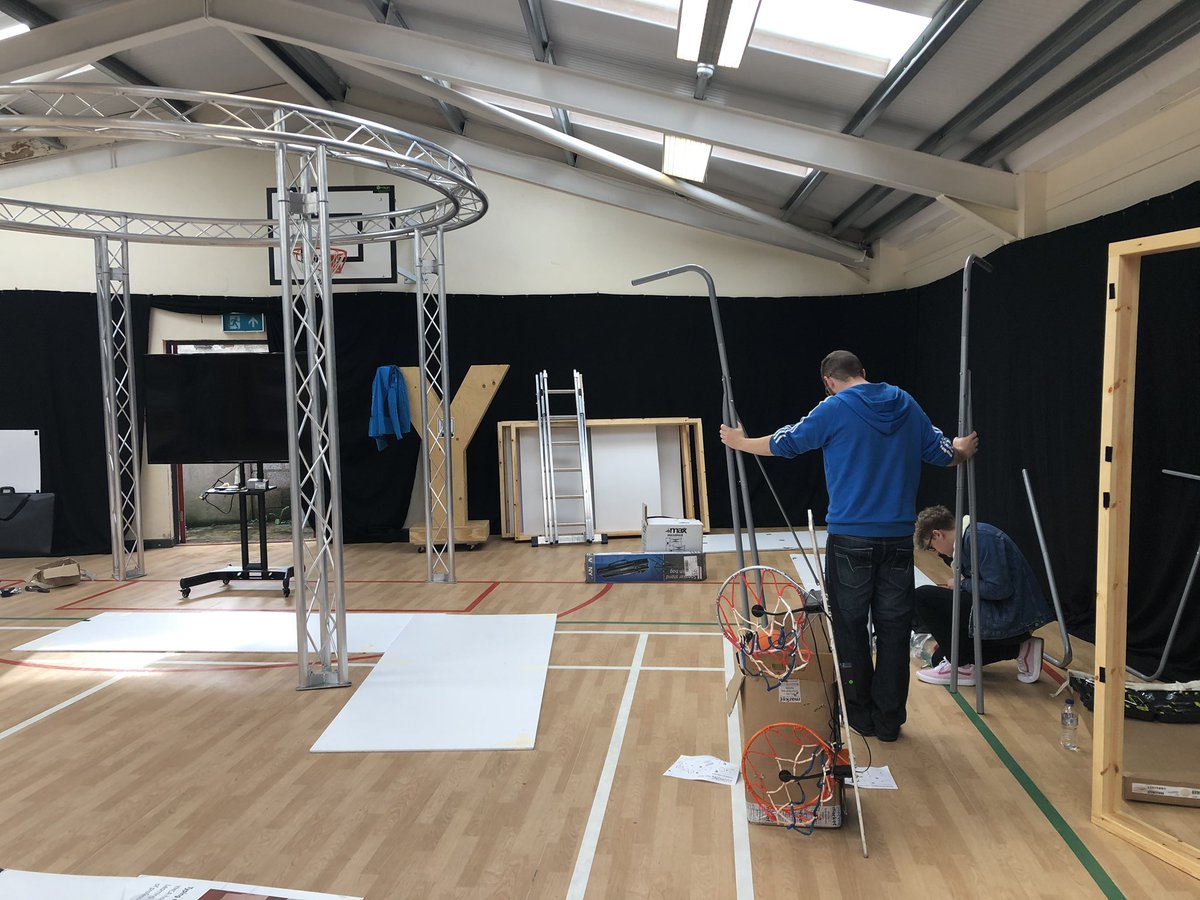 MorThnJustASong's tweet photo. Cooking on Gas! Setting up in record time! @YMCAEng_Wales @CarrickYMCA @YMCAIreland #ymcaheritage #175ymca Exhibition What a team!! https://t.co/dXxWnbJ5Vw