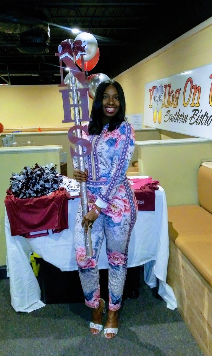AttyStepMorales's tweet photo. Happy Homecoming Greyhounds! #ItHasBegun #ICNorcom https://t.co/w5F4ZIJP2S