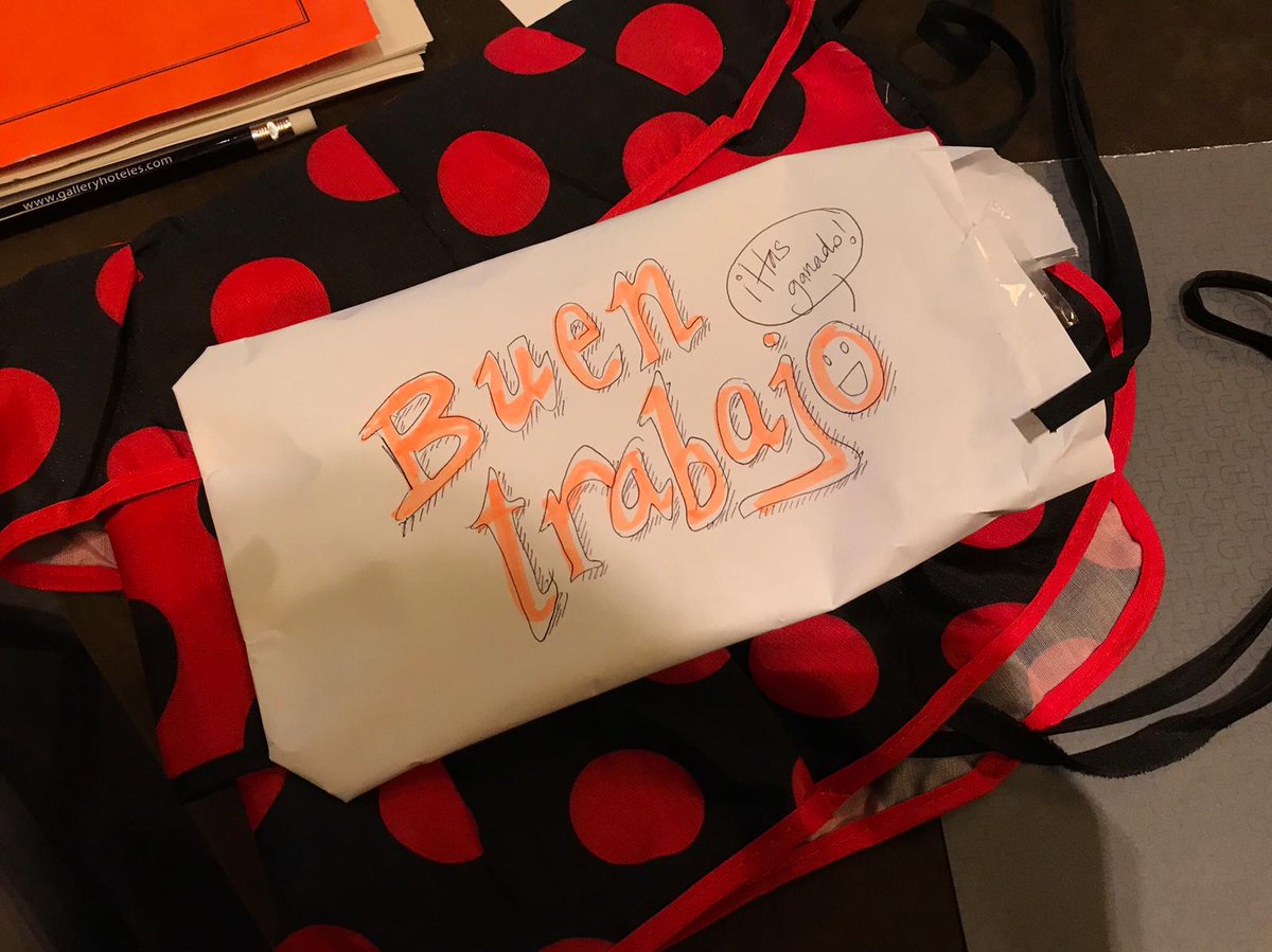 LfeeEurope's tweet image. Último día de clase en Málaga practicando las preguntas en español con el Big TV Show. ¡Bravo, grupos! #lfeeimmersions #immersioncourse #activelearning #SpanishCulture #LanguageLearning