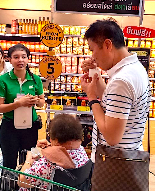 demopowerthai's tweet photo. แบรนด์ที่รู้จักกันดี เปิดตัวผลิตภัณฑ์ใหม่ "Instant Cup Pasta” และไว้วางใจให้ DemoPower Thailand เป็นตัวแทนแบรนด์ จัดบูธประชาสัมพันธ์สินค้า  90 บูธทั่วประเทศ แคมเปญประสบความสำเร็จ มีกลุ่มเป้าหมายจำนวนมากได้ทดลองชิมสินค้าและซื้อทันที ณ จุดขาย #brandactivation #sensorialmarketing https://t.co/zetv2u7LkN