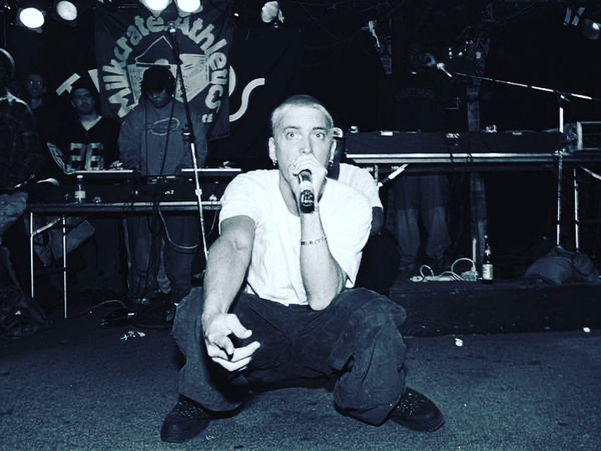 dacornerltd's tweet photo. Happy birthday @Eminem 🎂🎉let’s celebrate sharing and dropping you favourite song on comments!🔪🎤 #eminem #birthday #detroit #hiphop #rap #emcee https://t.co/tEoWBglZNg