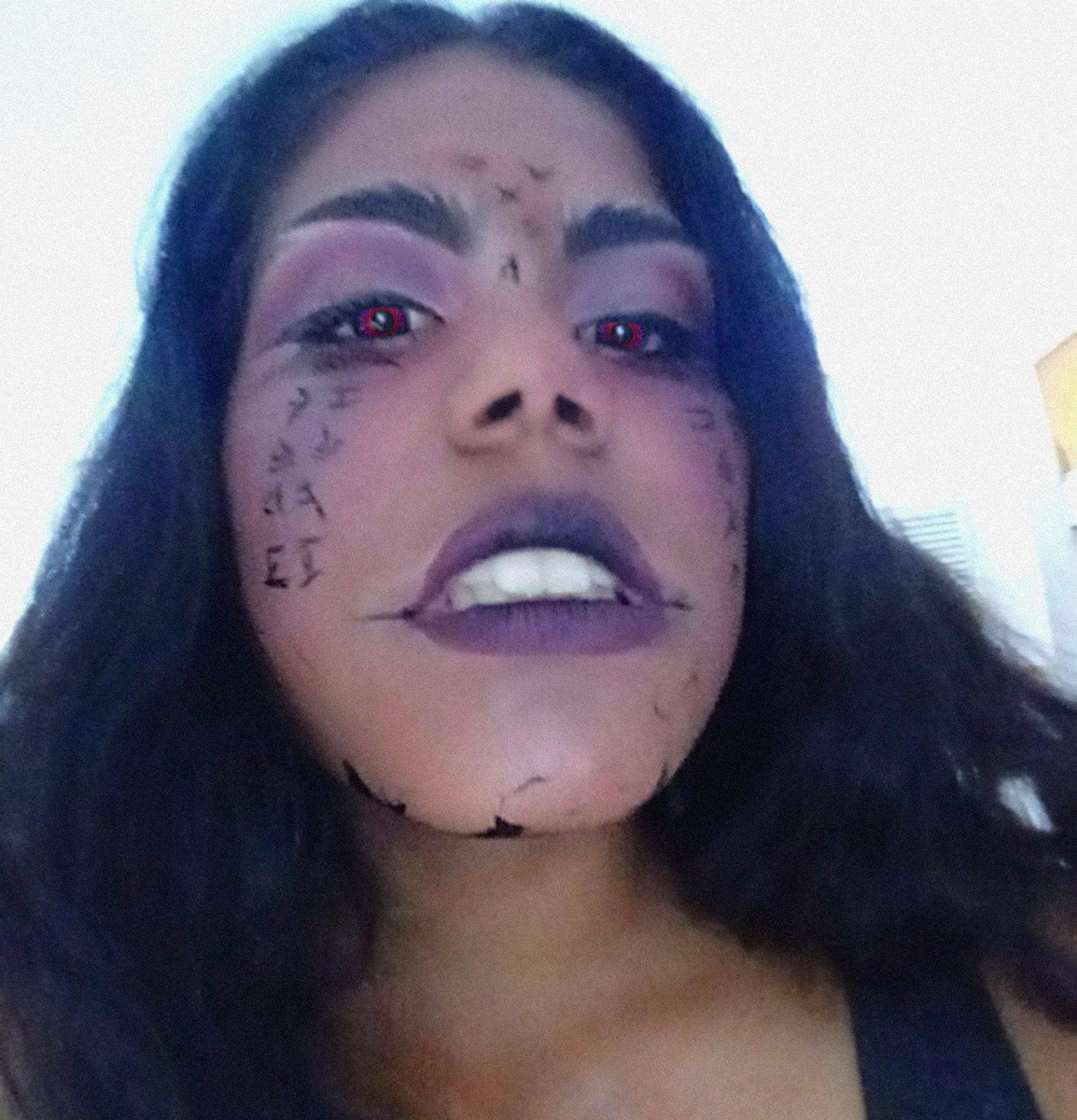 ElNorthRemember's tweet photo. Me maquille pq me gusta el olor del maquillaje fhjsgsja https://t.co/I5VYJq1Kvf