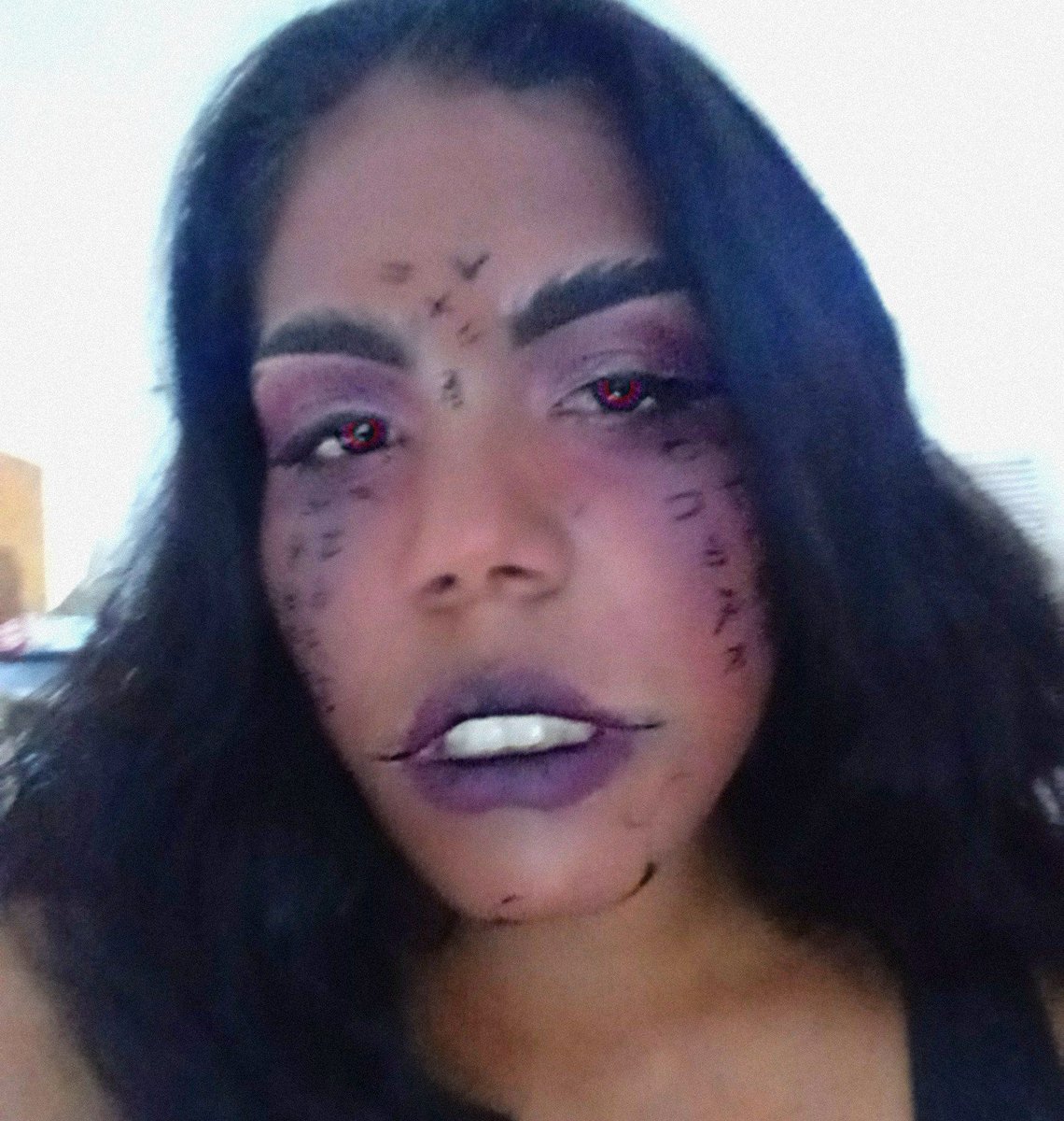 ElNorthRemember's tweet photo. Me maquille pq me gusta el olor del maquillaje fhjsgsja https://t.co/I5VYJq1Kvf
