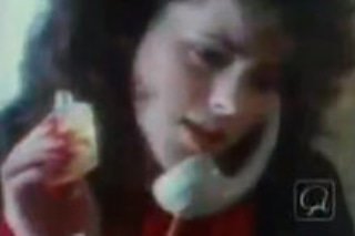 De esto los millennials ni puta idea. Pero Farala, que era la chica nueva en la oficina en el 84, lleva ya 35 años cotizados y está a punto de jubilarse.
Pararse a pensarlo. #80s #vintage