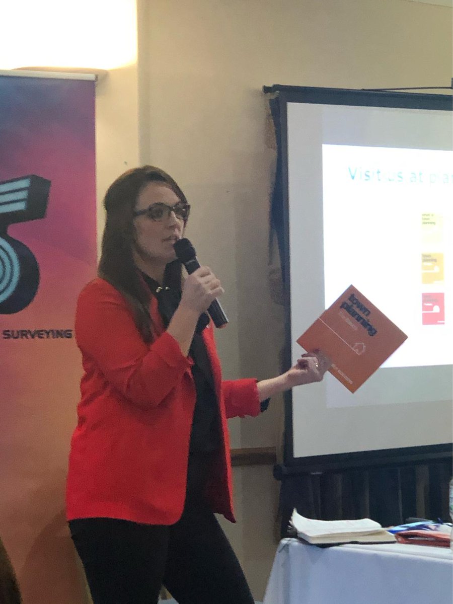 _planninghouse's tweet image. Well done Helen (@hewhel) for being the ‘mystery guest’ @SDLSurveying &apos;Question of Surveying&apos; yesterday.  Helen delivered an interesting brief update of planning with a couple of key appeals. Great event #planninghelp #whathappenednext?