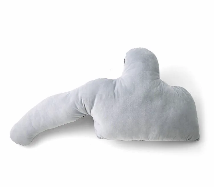 イケメンゴリラの腕枕でぐっすり眠りたい？そんな夢を叶えてくれるクッションが登場！