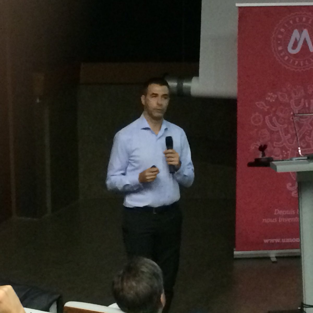 Opening with #MOFs presented by Daniel Maspoch <a href="/WeAreNanoUp/">NanoUp - Maspoch Group</a> <a href="/JMJC_RJSCF/">JMJC 2019</a>