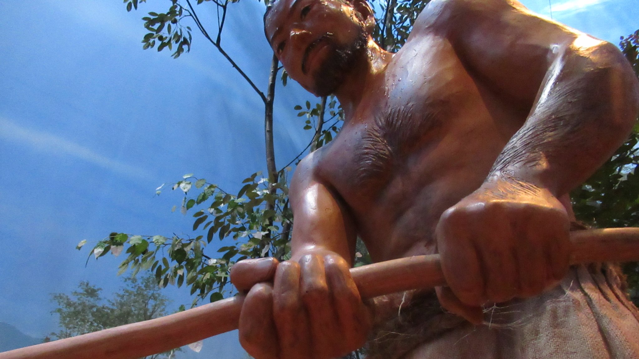 5000年前から素振りをし続けている強靭な肉体 Twitter Search Twitter