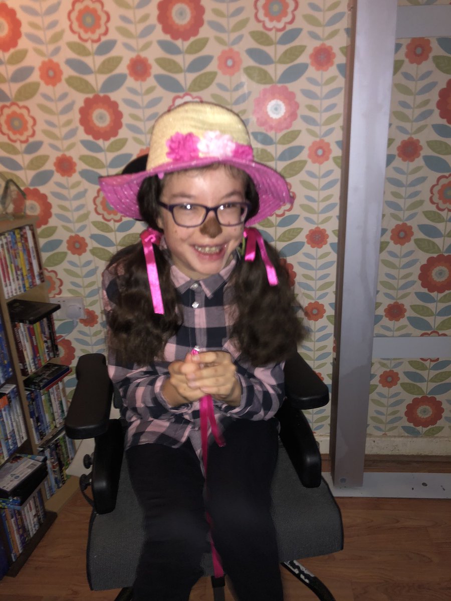 linylou76's tweet photo. My scarecrow ready for the hoedown at school today! Don’t think the face make up will last long! 🤣 #smilingalice #scarecrow #hoedown https://t.co/jFNTJGNJW7