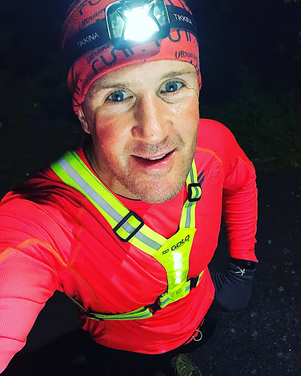 dazstaley's tweet image. First run back after the weekend’s 100 mile race. Back out into the dark for a steady 5k. It’s good to be back 🏃🏻‍♂️😄

#morningrun #firstrunback #ukrunchat #runr #kymira #gatosports @UKRunChat @runr_uk @KYMIRAsport @UkGato