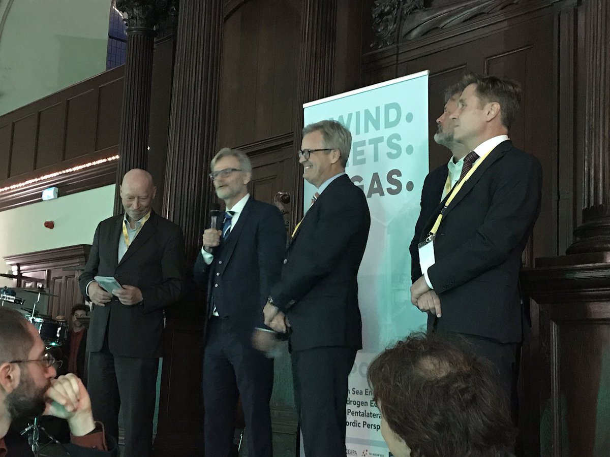 NorwayTheHague's tweet photo. After a great networking dinner last night in der Aa-kerk, we start the 2nd day of #WindMeetsGas19 with HydrogenEnvoy @noevanhulst & King’s commissioner @renepaas. A Nordic 🇳🇴🇸🇪🇫🇮🇩🇰 #HydrogenWorkshop to follow this afternoon. #StayTuned https://t.co/Ct6V1IG8Zk