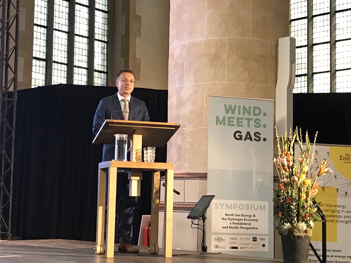 NorwayTheHague's tweet photo. After a great networking dinner last night in der Aa-kerk, we start the 2nd day of #WindMeetsGas19 with HydrogenEnvoy @noevanhulst & King’s commissioner @renepaas. A Nordic 🇳🇴🇸🇪🇫🇮🇩🇰 #HydrogenWorkshop to follow this afternoon. #StayTuned https://t.co/Ct6V1IG8Zk