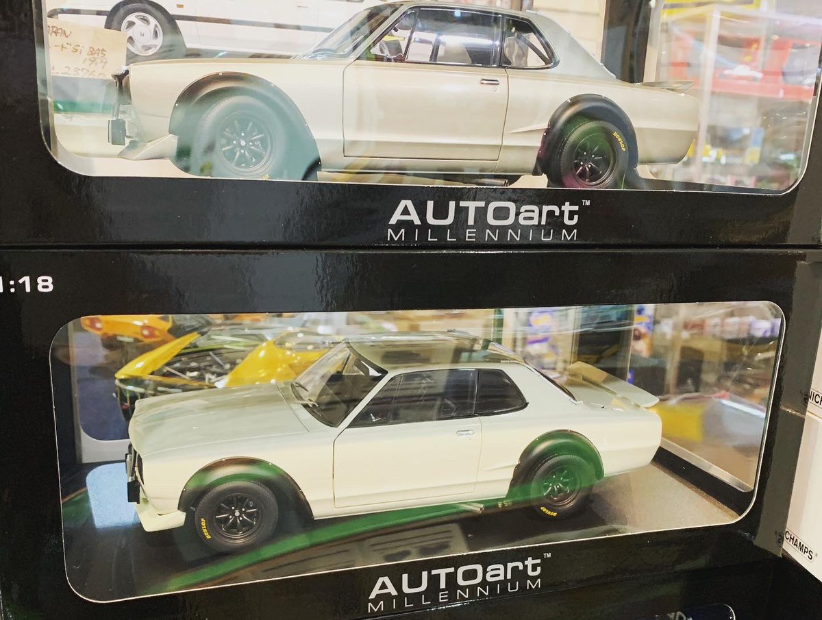 littlelegard's tweet image. 本日の入荷です♪
オートアートのハコスカレーシング。こちらはダイキャストのフル開閉です😊
ミニチャンプスの白箱は限定500台です。海外からの直輸入品です。
お早めに‼️

#autoartmodels #minichamps #オートアート#ミニチャンプス
#ミニカーショップリトルレガード