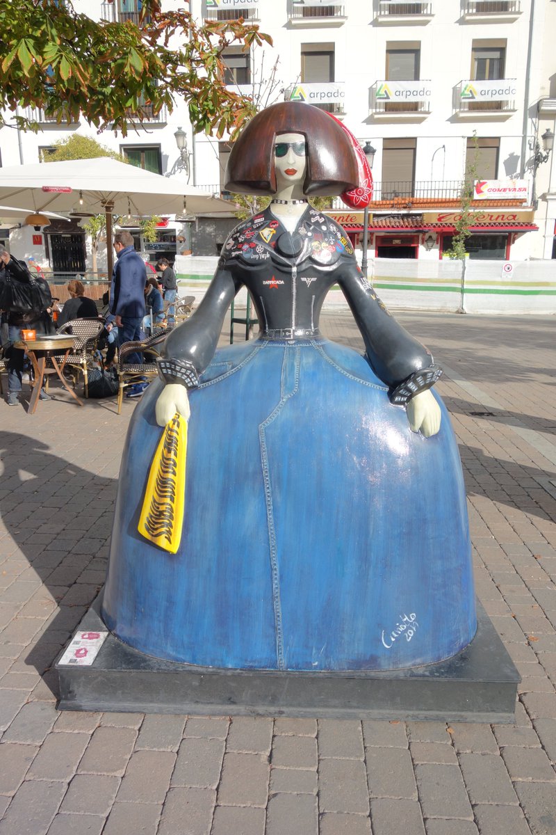 PaterTwitorum's tweet photo. Madrid. "Menina rockera". @MADRID @TurismoMadrid @meninasmadrid https://t.co/AeJhqZ67mn