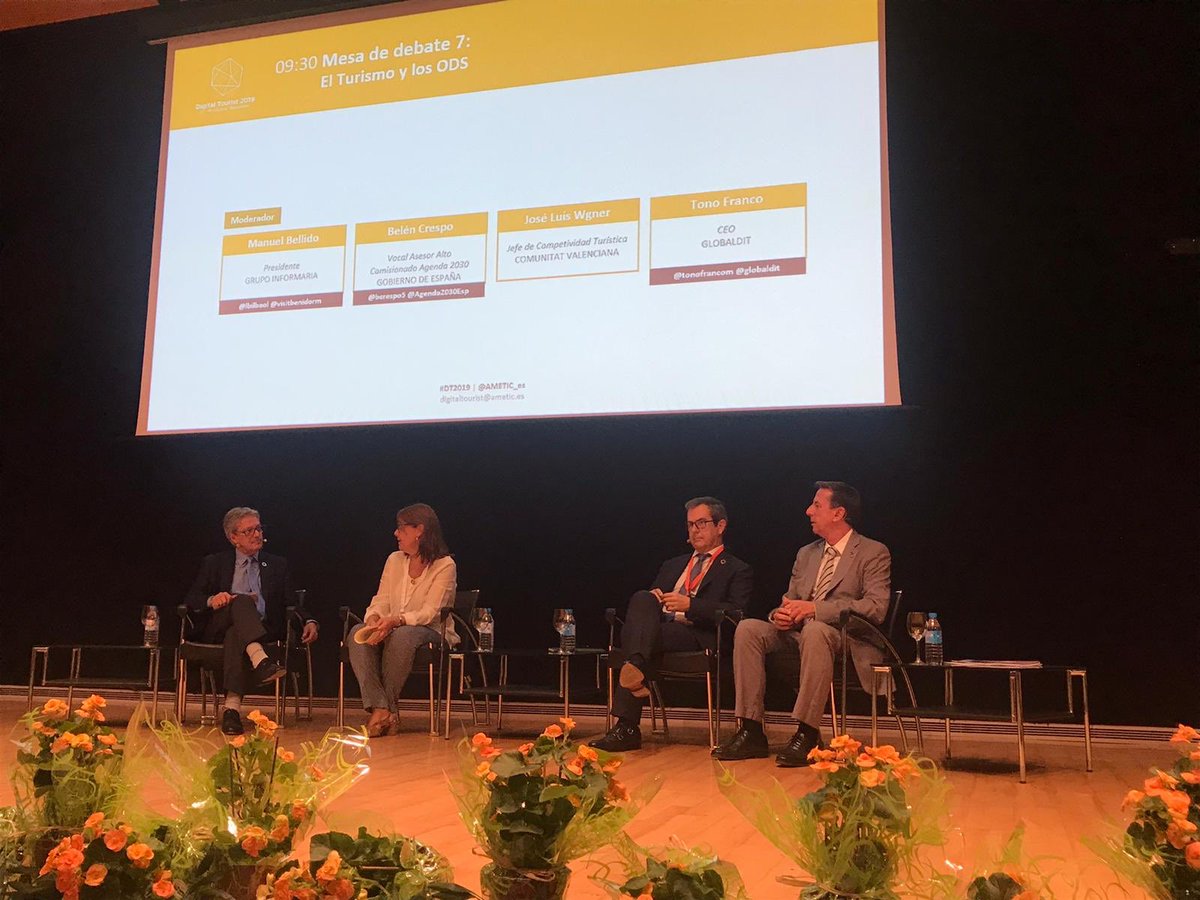 El turismo como aliado para construir un mundo mejor. Hoy en #Benidorm hablando sobre #Turismo y #ODS de la mano de <a href="/AMETIC_es/">AMETIC</a>