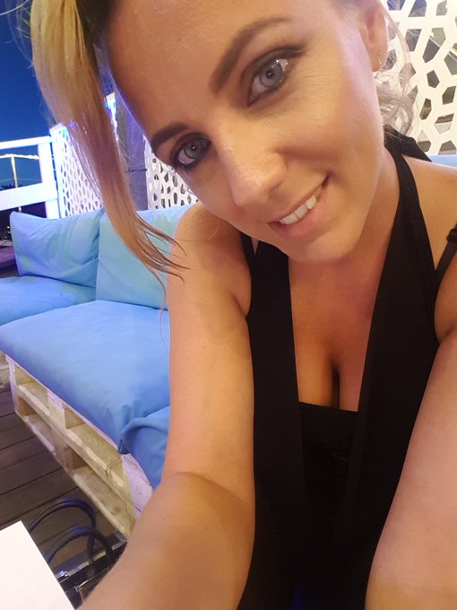 Retrouvez moi ce week-end le 19 et 20 octobre au salon &eacute;rotique du Mans mes ch&eacute;ris !!! 😍 En pleine action<a href="/tag/happyvalentinesday2020"class="tags"><span>#happyvalentinesday2020</span></a><a href="/tag/valentines_day"class="tags"><span>#valentines_day</span></a>