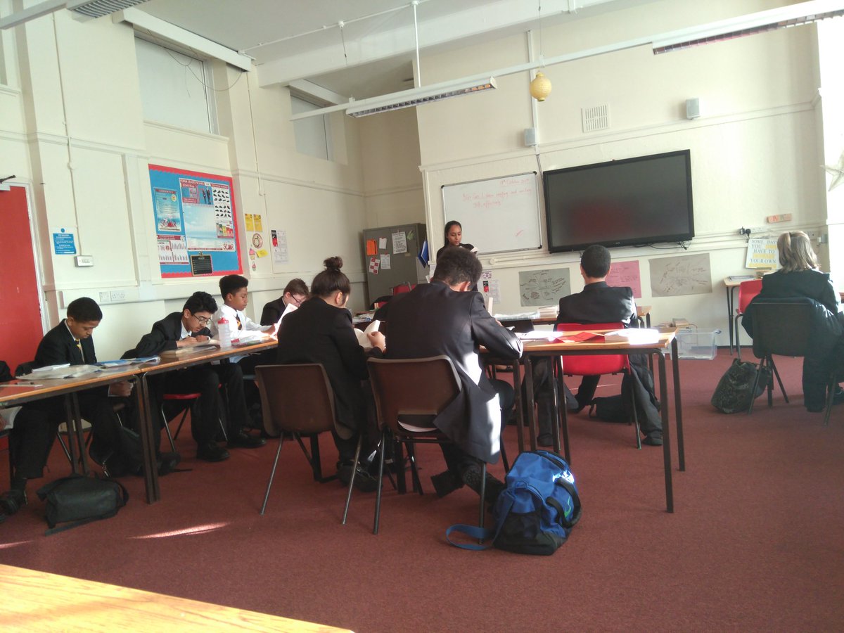 Had the pleasure of being in form with year 8 this morning and I got to see our reading scheme in full swing. Year 8 engrossed in Refugee Boy as <a href="/MissSinghCSH/">MissSinghCSH</a> reads to them. A lovely way to start the day! @MissBetts_CHS
