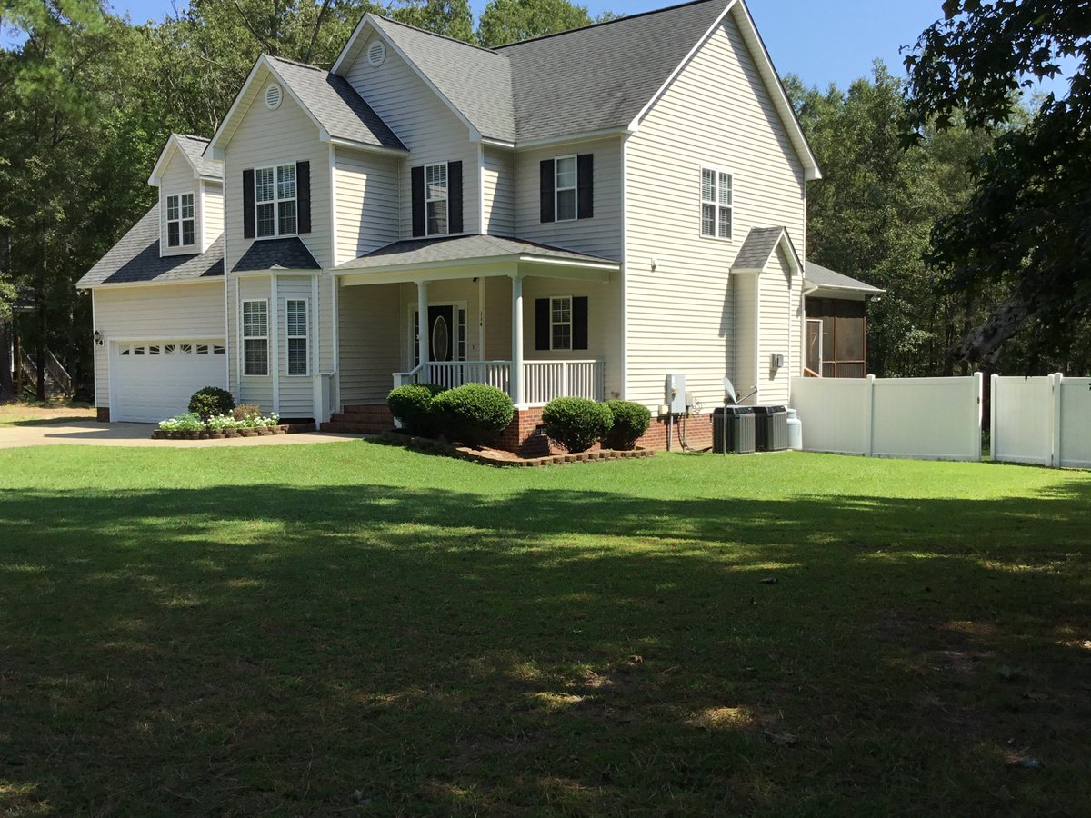 Pamela LauzierePJ Investments NC Real Estate Firm (LauzierePamela