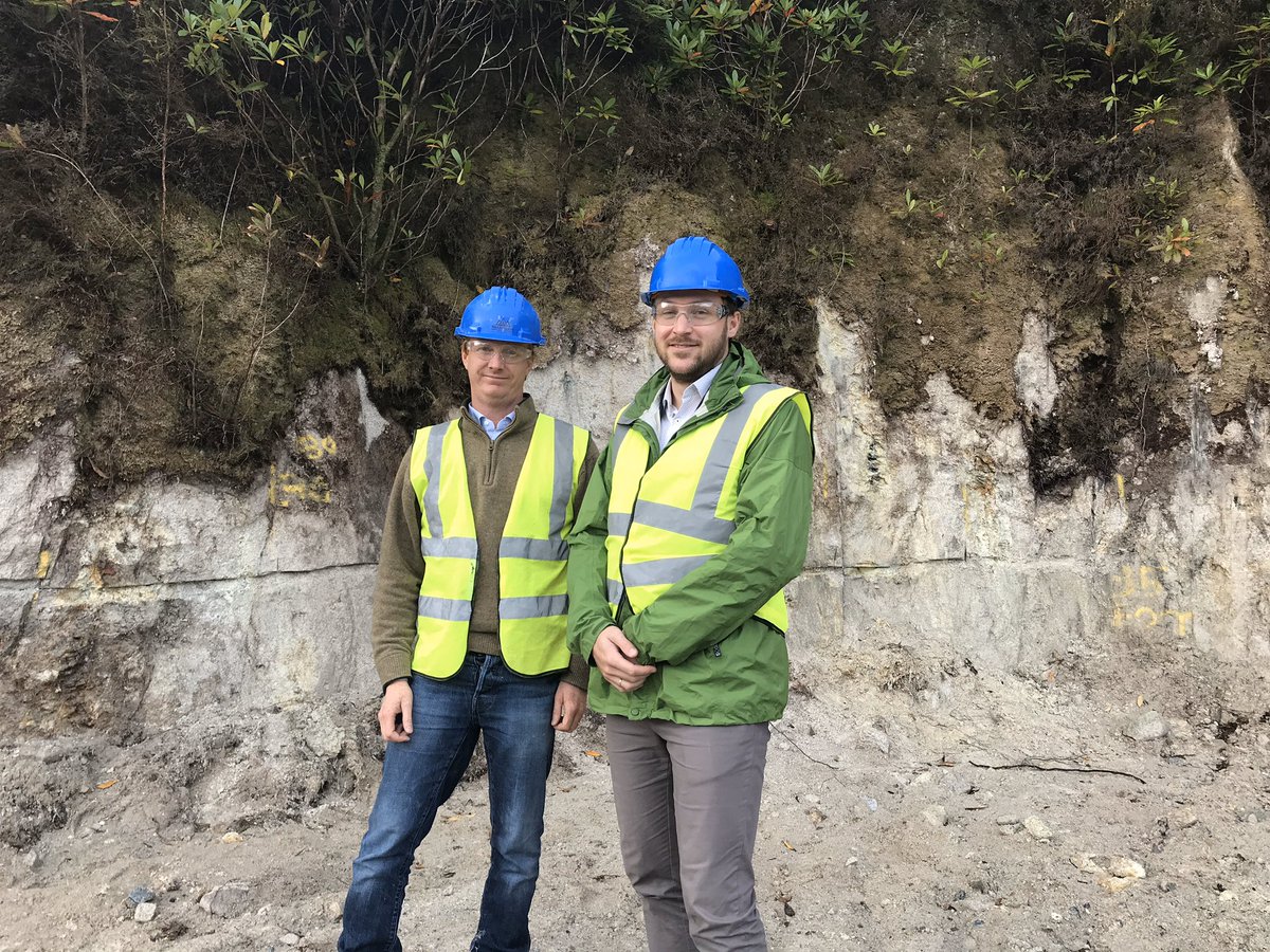 Great to visit the first Lithium drill site in the UK yesterday seeing  @BritishLithium site in Cornwall. Good signs for a UK supply chain in the future. @benchmarkmin out in the market once again. #lithium #mining benchmarkminerals.com